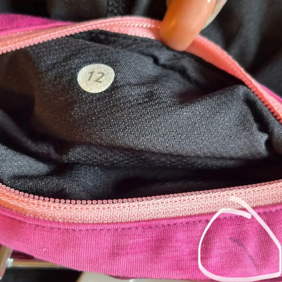 Lululemon Size 12 Pace Rival Crop Pigment Wind Berry Rumble Black Multi Leggings - Picture 7 of 7